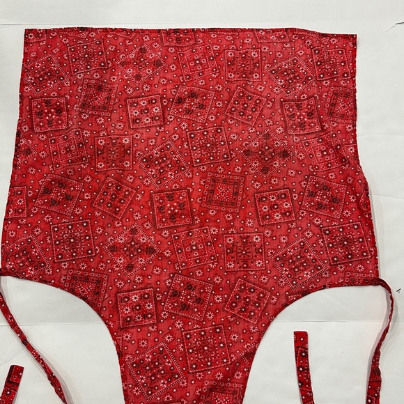 Red Cloth Tie Apron Chef Cooking Pockets Paisley Geometric Print - Picture 15 of 15
